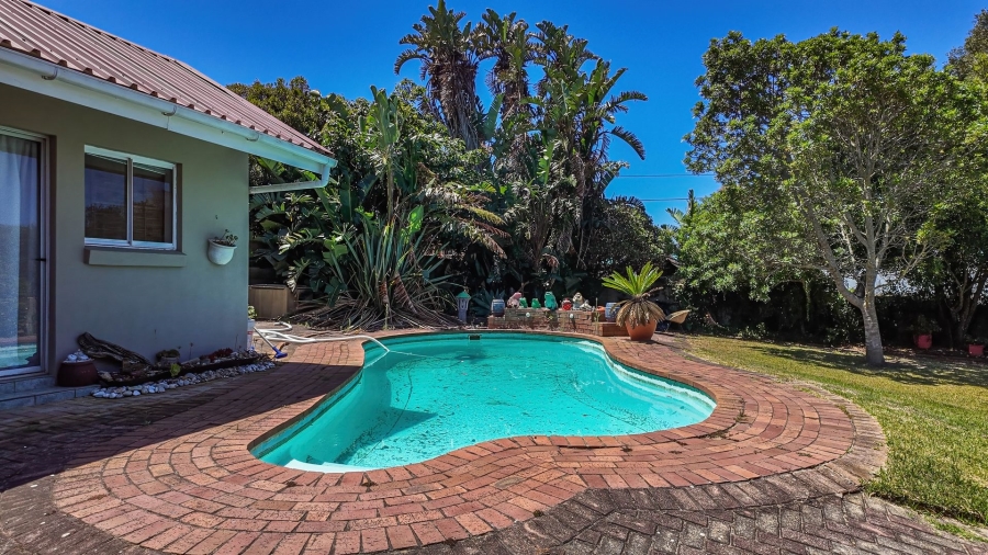 3 Bedroom Property for Sale in Dana Bay Western Cape